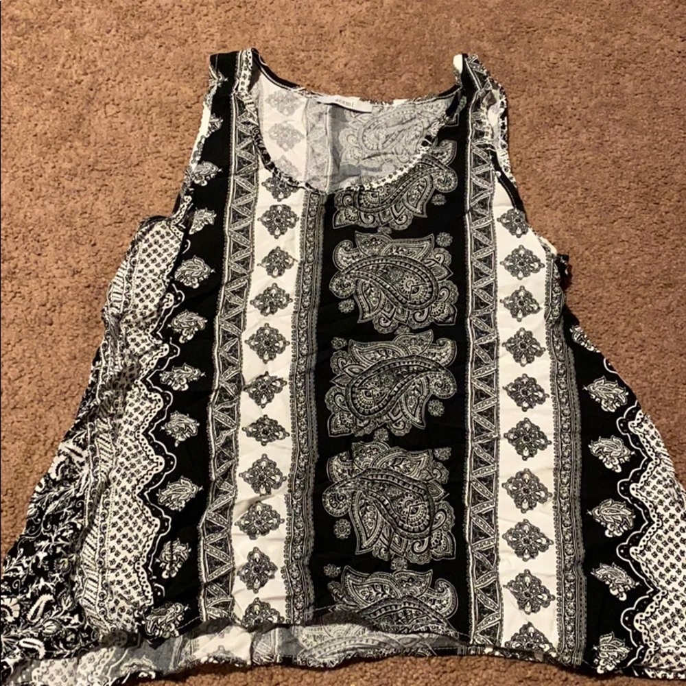 Bundle tank tops 5 for $20 size small